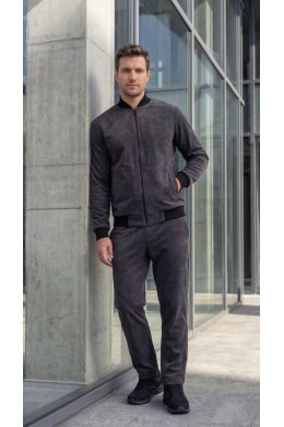 Мужской костюм с бомбером лако