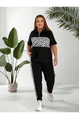 Прогулочный костюм со вставкам