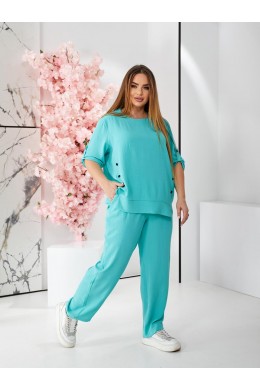 Брючный костюм с декоративными