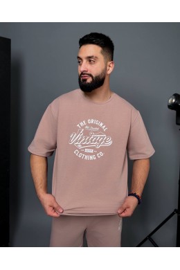 Костюм с футболкой и штанами спо