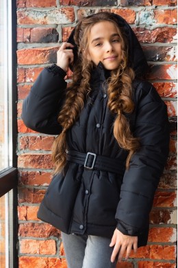 Стильныя зимняя куртка для девочки